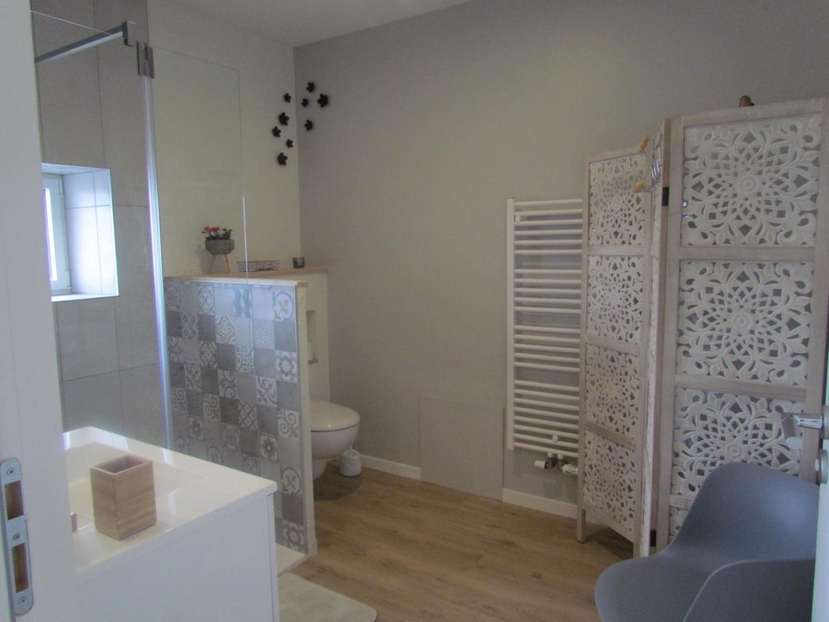 Gite La Petite Maison Montournais Exteriör bild
