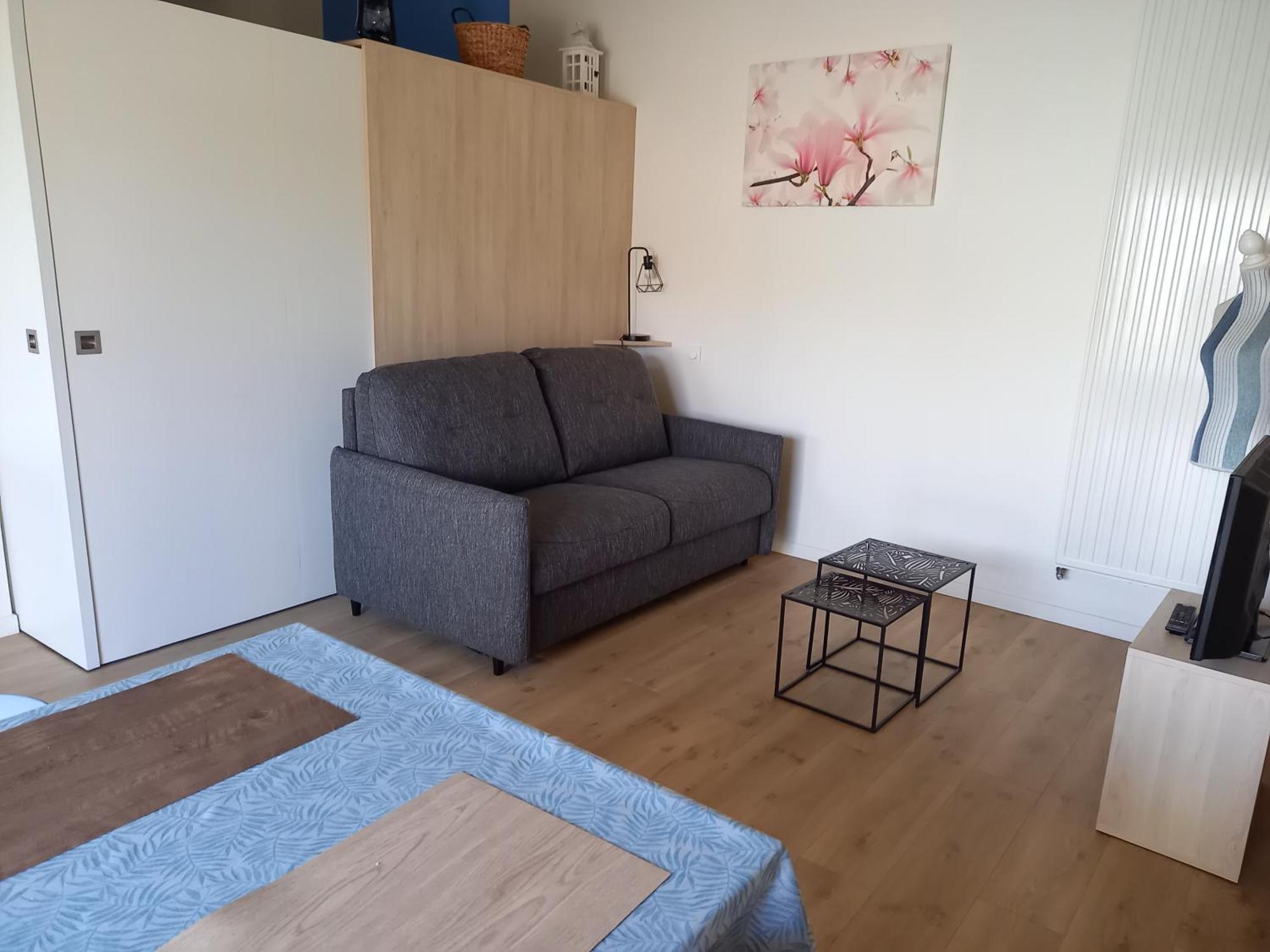Gite La Petite Maison Montournais Exteriör bild