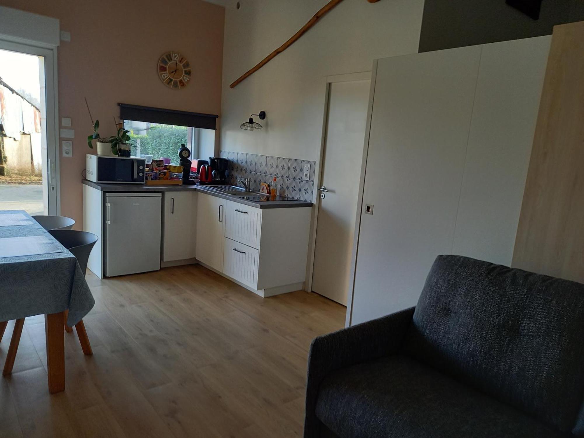 Gite La Petite Maison Montournais Exteriör bild