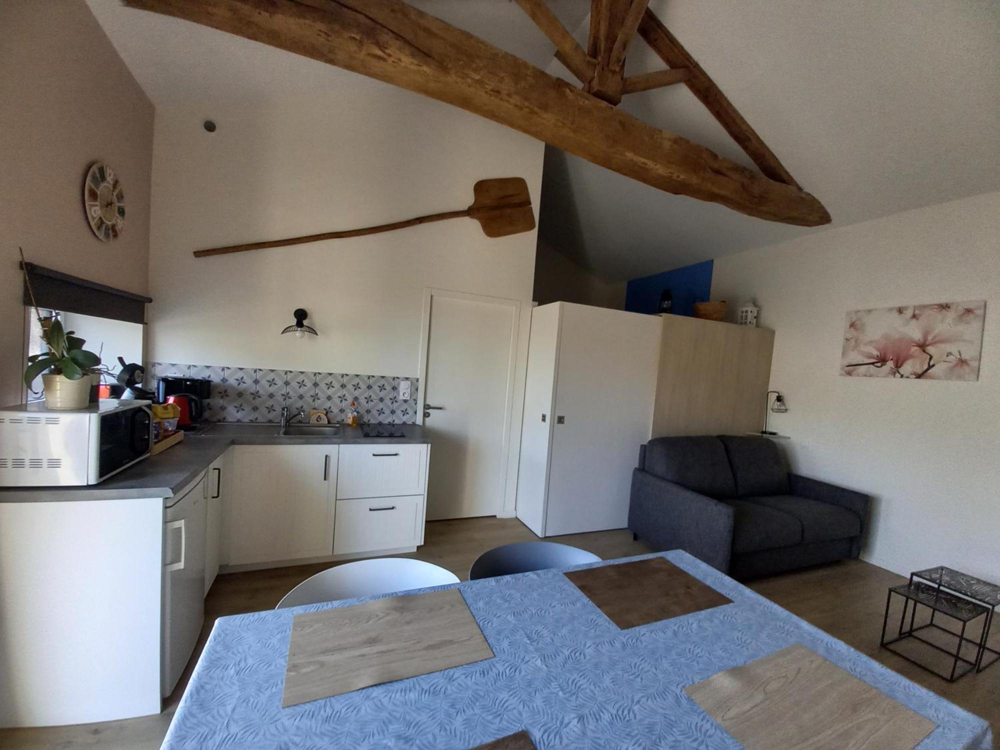 Gite La Petite Maison Montournais Exteriör bild