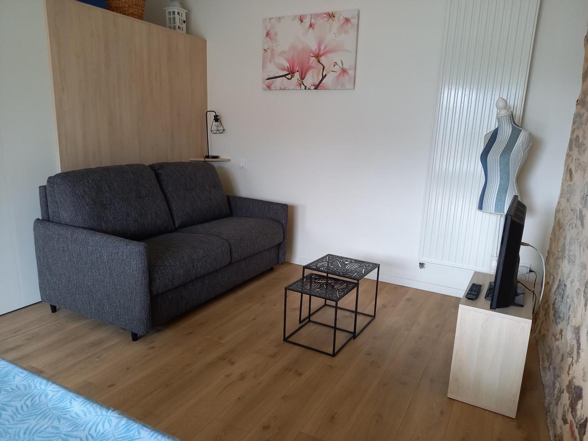 Gite La Petite Maison Montournais Exteriör bild